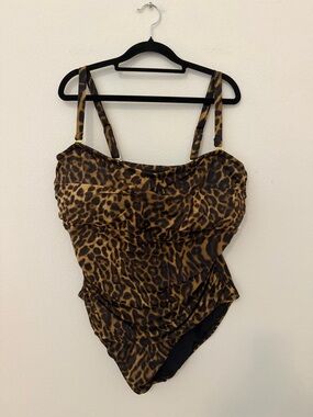 NWT Lauren Ralph Lauren Cheetah Print One-Piece Swimsuit Size 22W Slimming